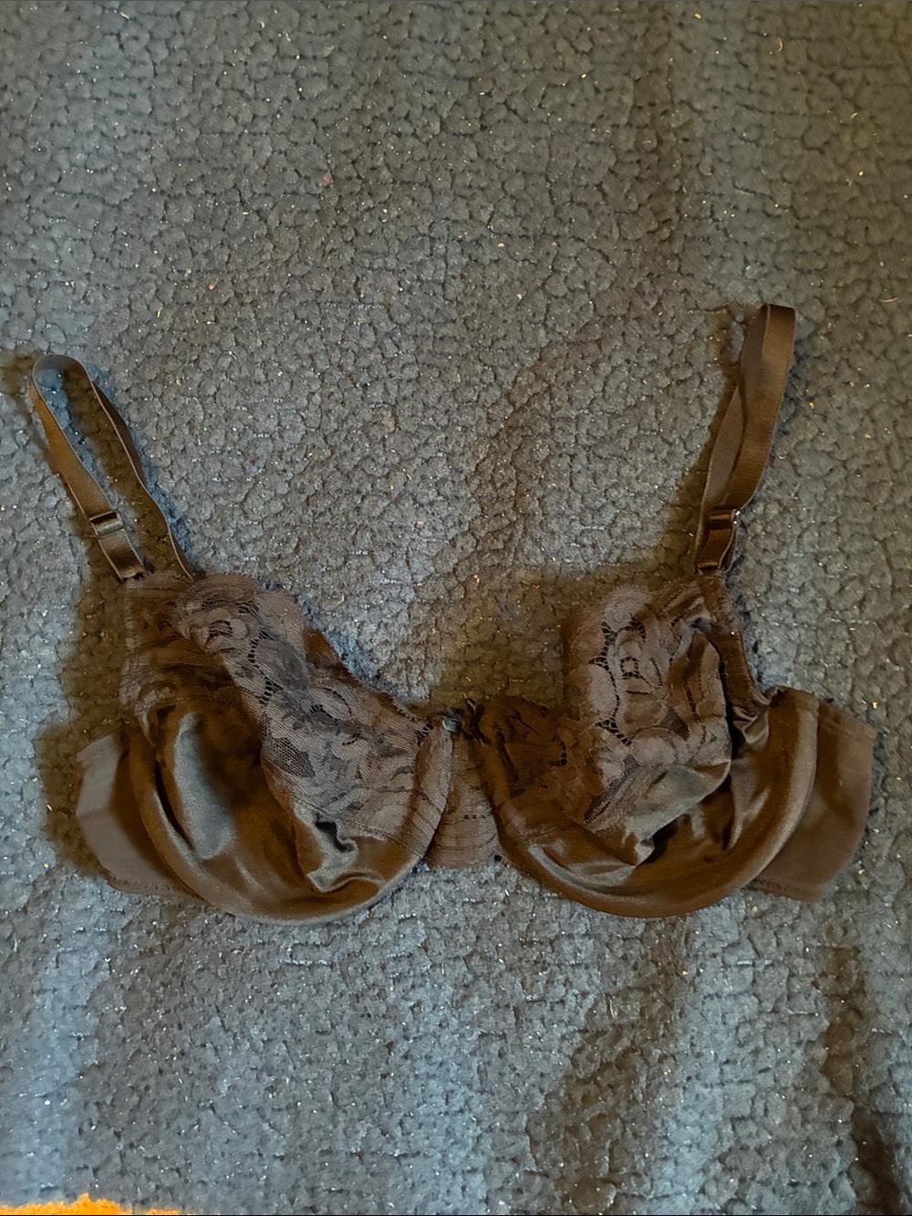 Vanity Fair Black Lace Underwire Bra